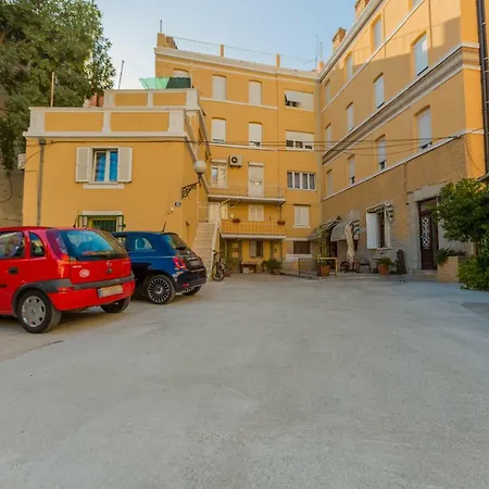 Studio Amfora Split